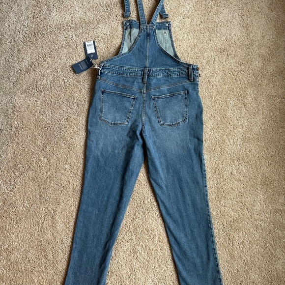 NWT Universal Thread Blue Denim Overalls - Picture 4 of 6